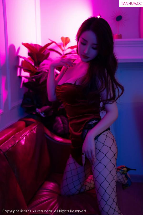   [XiuRen]高清写真图 2023.01.31 No.6192 雨儿1494 美臀妩媚第30张图片